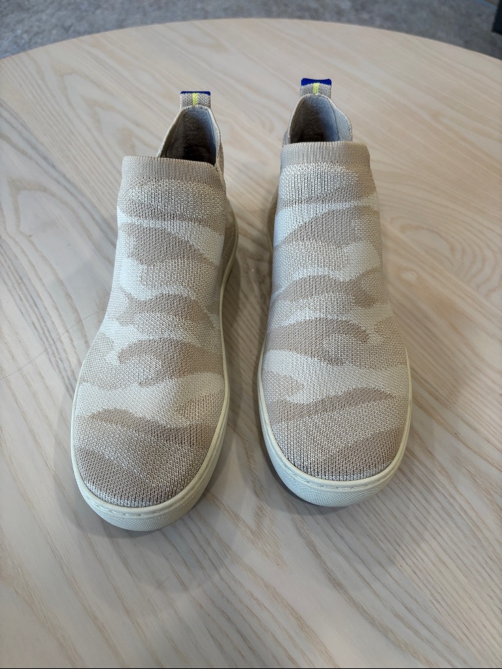 Rothy’s Chelsea Sneaker- Beige Camo Size 7
